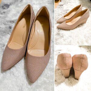 Gold Women’s Wedges – Size 9 | Closed-Toe Pointed-Toe Pumps